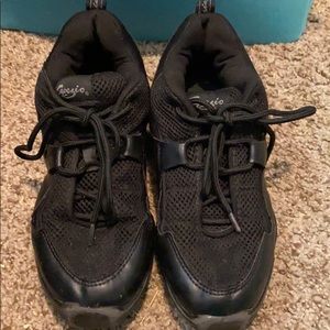Hip hop dance shoes